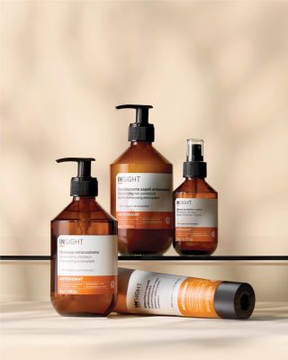 Antioxidant je řada Insight Professional, která chrání vlasy před znečištěním, solí, chlorem a povětrnostními vlivy. Řada...