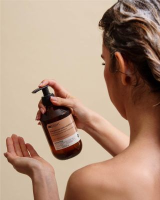 Má certifikované složení Cosmos Natural, je vysoce dermokompatibilní a dokáže účinně a zároveň šetrně čistit? Řeč je o...